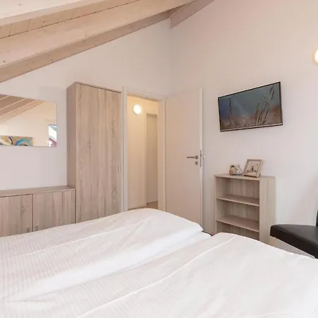 Seepark Ferienhaus Seerose 7 Süssau