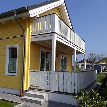 Seepark Ferienhaus Seerose 7 Süssau