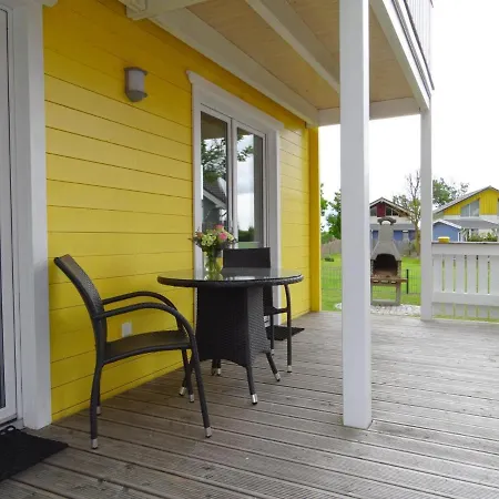 Seepark Ferienhaus Seerose 7 Hébergement de vacances Süssau